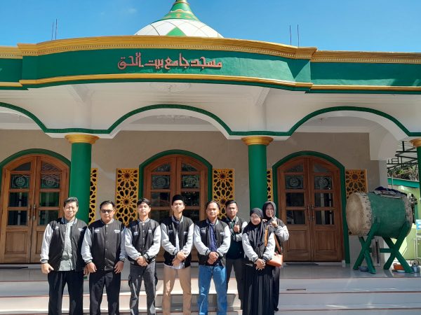 Mahasiswa KKN UNUGHA Cilacap, Pesona Masjid di Pedesaan