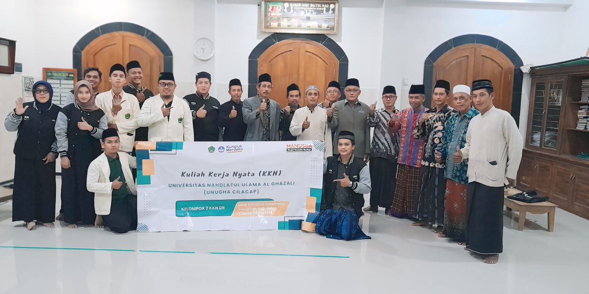 Foto Bersama Pengurus MAsjid